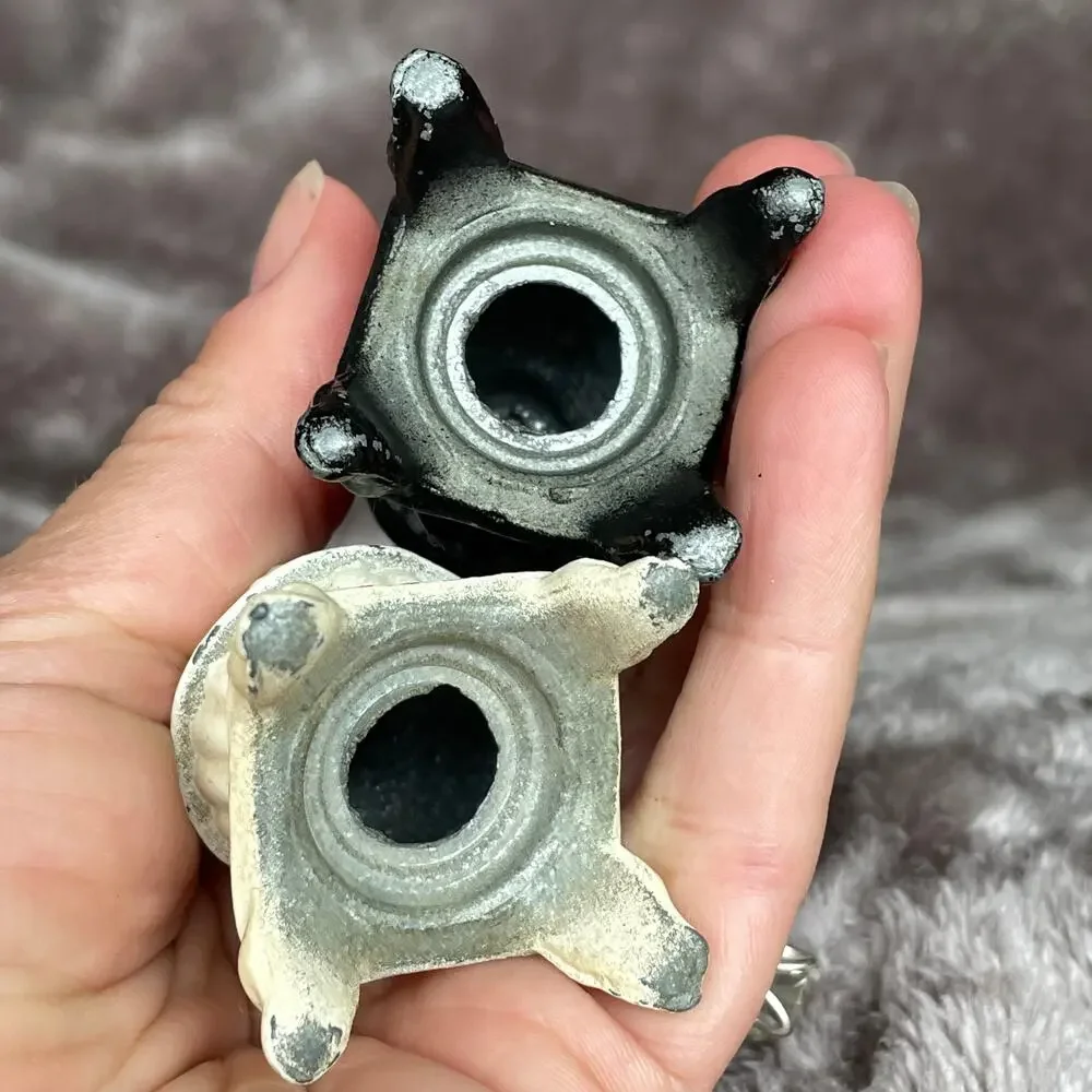 Cast Iron Pot Belly Stove Salt & Pepper Shakers Vintage Farmhouse Rustic Cabin